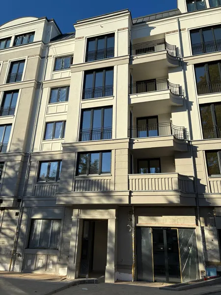 Wohnen mit Charakter: Elegante 2,5-Zimmer-Wohnung in Steglitz — photo 1